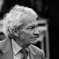 Пенсионер :: Юрий. Шмаков