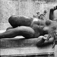 Купальщица...(брюссельская) :: Elena Ророva