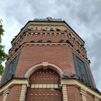 Голуби на часовне Всех Святых :: Andrew 