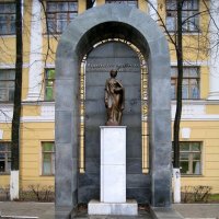 Памятник медработникам Воронежа (фото 2008 г.) :: Татьяна Машошина