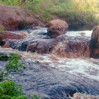 Бежит вода :: Сергей Кочнев