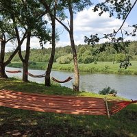 Гамаки у реки :: Татьяна Тюменка