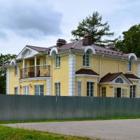 Ядрин. Дом по ул. Октябрьской 16. :: Пётр Чернега