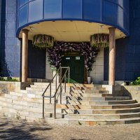 Крыльцо :: Анатолий Чикчирный