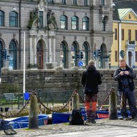 Рыбалка в центре города :: Alexandеr P