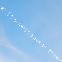 Инверсионный след от самолета :: Сергей Швечков