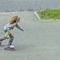 Юная роллерша :: Валерий Иванович