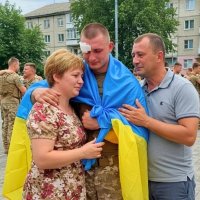 повернення з російського полону :: Степан Карачко