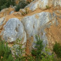 Каменные картины Золотого ущелья :: Нэля Лысенко