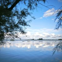 У воды :: Oksana Verkhoglyad