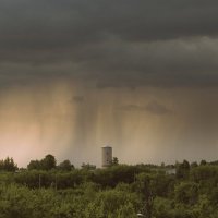 июнь прожили в луже ледяной :: Елена Минина