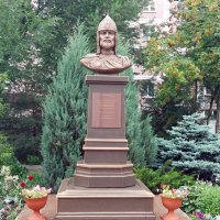 Бюст благоверному князю Аленсандру Невскому :: Galina Solovova