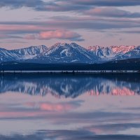 Хребет Черге на рассвете :: Дмитрий Шишкин