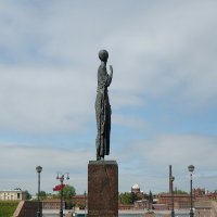 Анна Ахматова напротив Крестов :: zavitok *