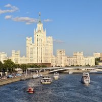 Высотка на Котельнической набережной :: <<< Наташа >>>