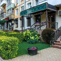 У крылечка. :: Михаил "Skipper"