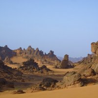 Скалистый пейзаж в пустыне Сахара. :: unix (Илья Утропов)