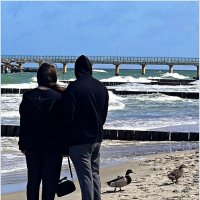 Две пары у моря. :: Валерия Комова Две пары у моря. :: Валерия Комова