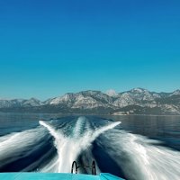 Морская прогулка к водопадам. :: Yuri Chudnovetz