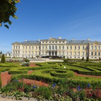 французский парк в Рундале :: ИННА ПОРОХОВА