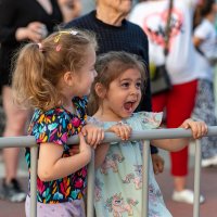 подражая взрослым на концерте. :: Вадим Федотов 