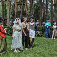 Вот и свадьбу сыгрАли и на счастье обсыпАли :: Татьяна Машошина Вот и свадьбу сыгрАли и на счастье обсыпАли :: Татьяна Машошина