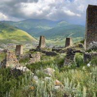 Сторожевые камни Кавказа. :: Сергей Адигамов Сторожевые камни Кавказа. :: Сергей Адигамов