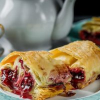 Тісто філо з вишнею :: Степан Карачко