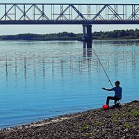 Июль...Утро рыбака на Юганской Оби! :: Владимир 