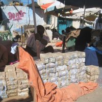 Обмен валюты в Харгейсе, столице Сомалиленда. :: unix (Илья Утропов)