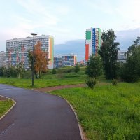 На районе после дождя :: Василий 