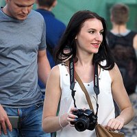 прохожая на фото-графиню похожая :: Олег Лукьянов прохожая на фото-графиню похожая :: Олег Лукьянов