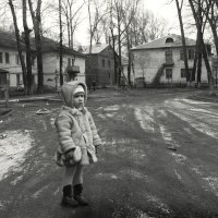 Во дворе, которого нет... :: СЮ 