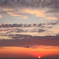 Закат окончил летний тёплый вечер... :: Pippa 