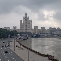 Пасмурная Москва :: <<< Наташа >>>