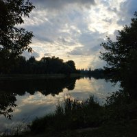 Вечер на пруду :: Андрей Лукьянов
