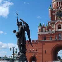 Фонтан-памятник Архангелу Гавриилу :: Alisia La DEMA