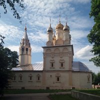 Под голубыми небесами :: Galina Solovova