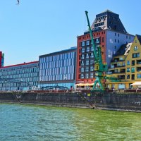 *** :: Witalij Loewin