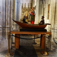 Старинная скульптура "Защитницы моряков" :: Aida10 Старинная скульптура "Защитницы моряков" :: Aida10