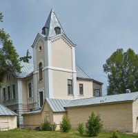 Долгая поляна. Главное здание :: Олег Манаенков Долгая поляна. Главное здание :: Олег Манаенков