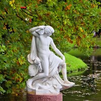 Скульптура Иона,Ораниенбаум :: Laryan1 