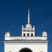 Старый ЖД вокзал Ульяновска :: Олег Манаенков Старый ЖД вокзал Ульяновска :: Олег Манаенков