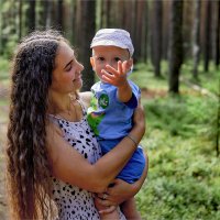 Прогулка с детьми :: Борис Устюжанин