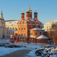 Вдоль улицы Варварка в Москве. :: Евгений Седов Вдоль улицы Варварка в Москве. :: Евгений Седов