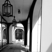 Тени. Здание Третьяковки. :: Любимова Ольга 