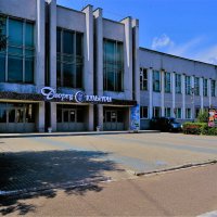 Алатырь. Городской дворец культуры. :: Пётр Чернега Алатырь. Городской дворец культуры. :: Пётр Чернега