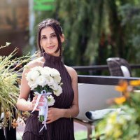 Поймала букет невесты) :: Лилия .