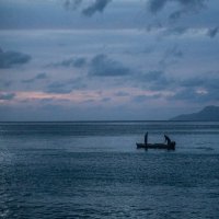 Лодка на закате :: Максим 