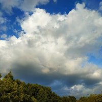 Облакастое (или тучное?) небо :: Андрей Лукьянов